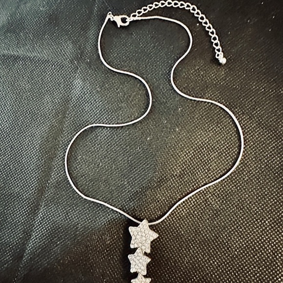 Sparkly Superstar Silver Toned Necklace W/ 3 Pav’e Clear Stone Graduated Stars - Picture 4 of 8